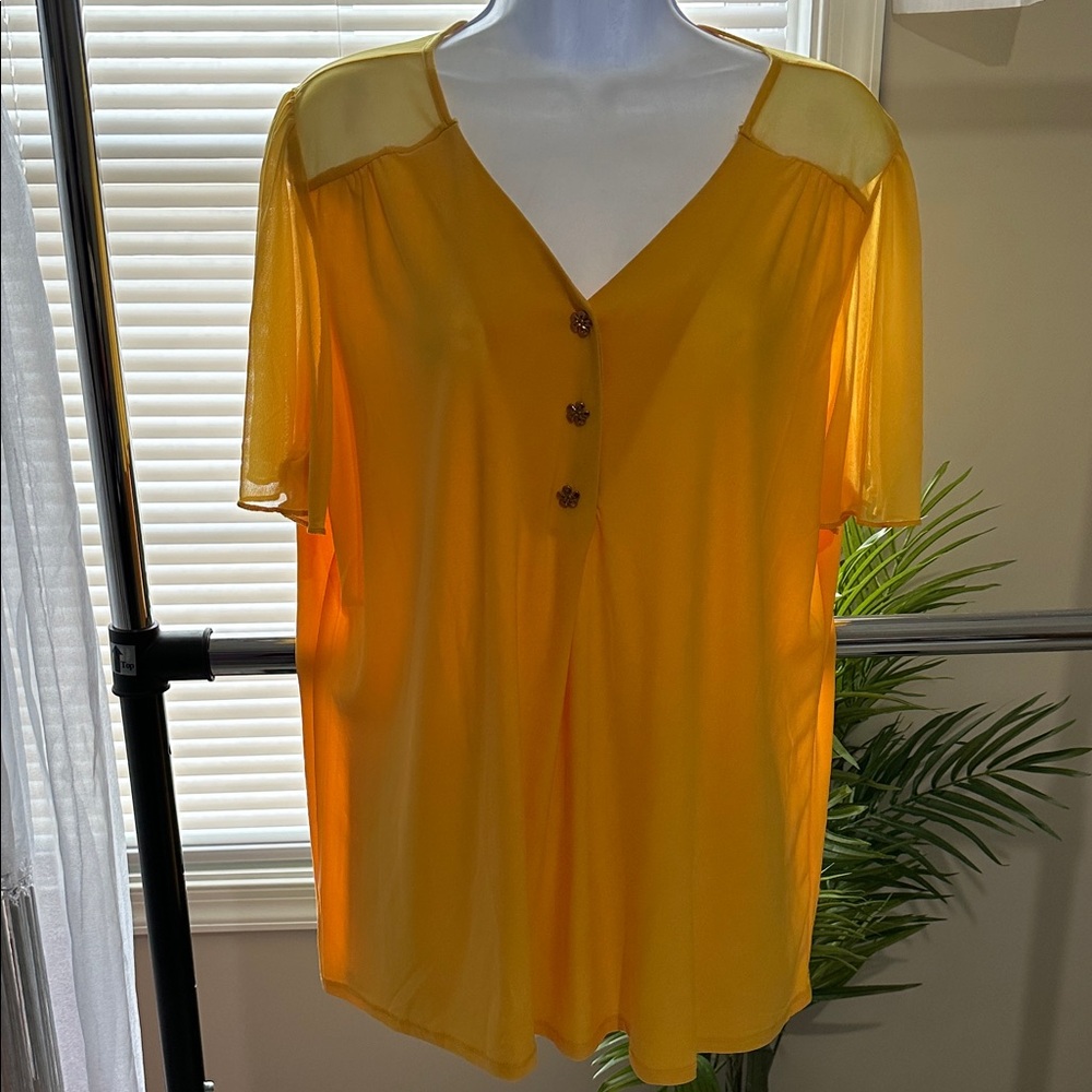 Sunny Yellow V-Neck Button Front Blouse. Absolutely gorgeous!